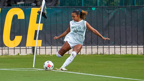 Aryanna Jimison takes corner kick vs Cincinnati
