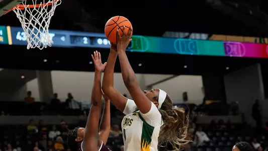 Lorena Awou layup vs WTAMU