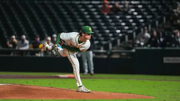 Stefan Stahl pitching against Oregon State 2026