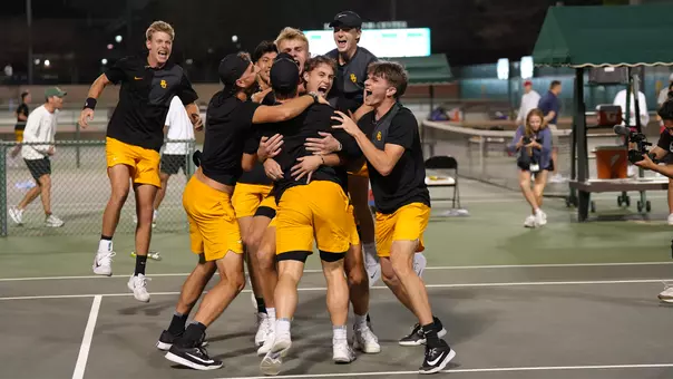 Team Celebration over No. 1 Ohio State at Hurd Tennis Center