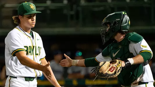 Luke McLeod JJ Kennett high fiving 2026