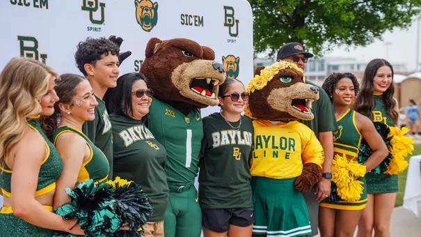 Fans take a picture with Bruiser and Marigold at Baylor Fan Fest 2026