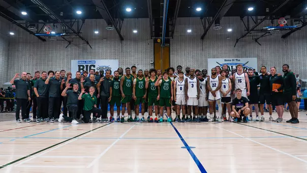 MBB vs. Bishop's Team Pic in Montreal