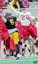 Jonathan Ordway pulled<BR>down two interceptions<BR>in the Eagles 27-7<BR>victory over Rutgers.