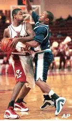 Troy Bell scored 26 points in the win against Marist.