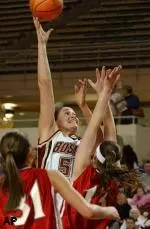 Lisa Macchia led her Eagle team to a 94-49 victory over Sacred Heart with a career-high 28 points on 10-for-15 shooting.