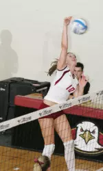 Senior Dorota Niemczewska registered 14 kills in a losing effort
