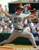 Ratliff held the Crimson to three hits