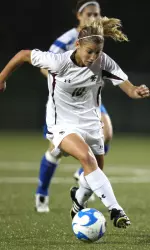 Junior Kelly Henderson and fellow junior Gina DiMartino were named the 2009 team captains for women's soccer.