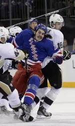 Brian Boyle tallied an assist in the Rangers' win over the Devils in Yankees Stadium.