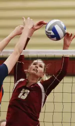 Middle Blocker Anna Skold