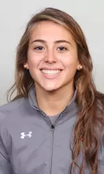 Sophomore Elizabeth Manning