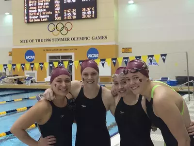 Women's Swim Team