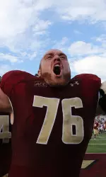 Vardaro signed with the Vikings after leading the Eagles with 44 career starts.