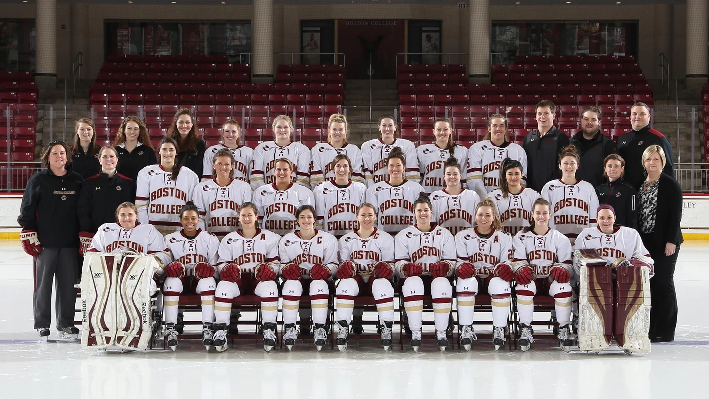 2015-16 Women's Hockey Team Photo