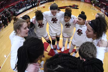 2018 team huddle vs. Loyola