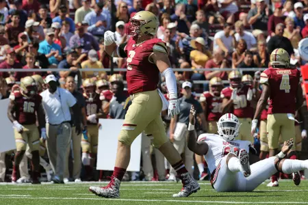 Zach Allen vs. UMass