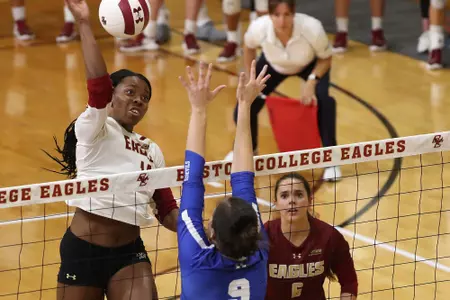 Amaka Chukwujekwu jumping for a kill vs. Duke