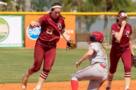 Shortstop Carlie Sanders