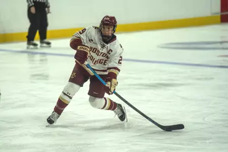 Lindsay Agnew in action against the PWHPA.