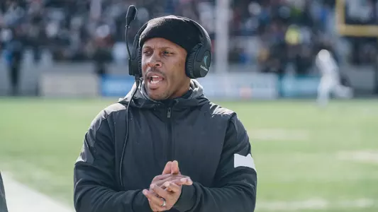 Aazaar Abdul-Rahim action photo