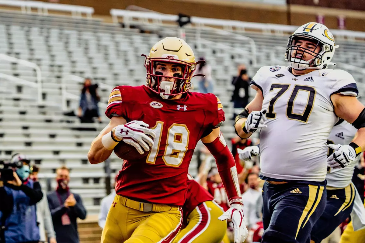 Mike Palmer returns a fumble for a touchdown vs. Georgia Tech