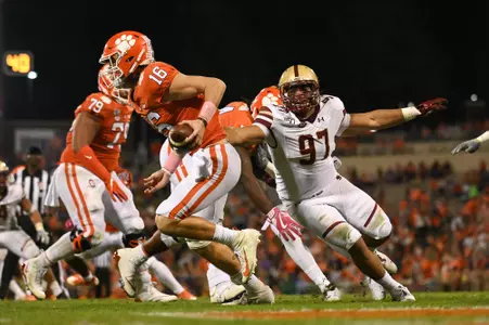 Marcus Valdez gets to the quarterback at Clemson