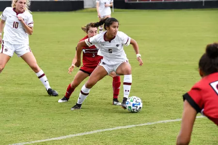 Sonia Walk in action against Louisville.