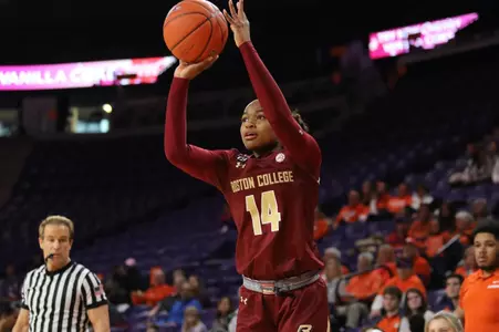 Marnelle Garraud with the jumper in win at Clemson, 2.9.20