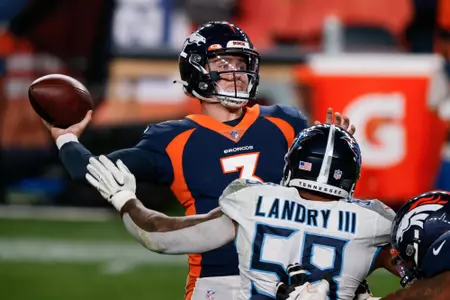 NFL: Tennessee Titans at Denver Broncos