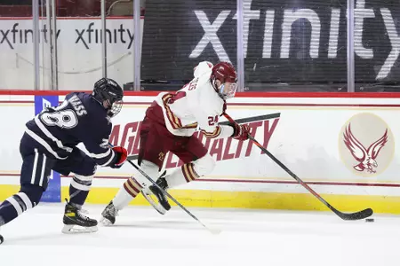 Giles skates vs. UNH