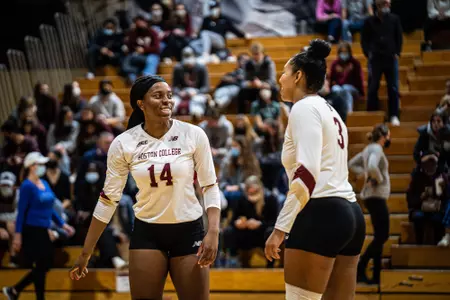 Amaka Chukwujekwu and Gabby McCaa vs. Duke