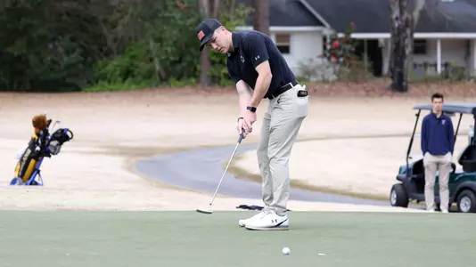 Jordan Warnock tied for eighth place at the ECU Intercollegiate