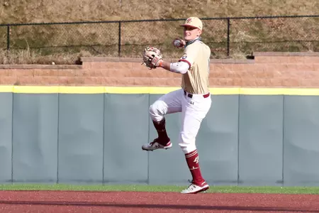 Luke Gold vs. URI