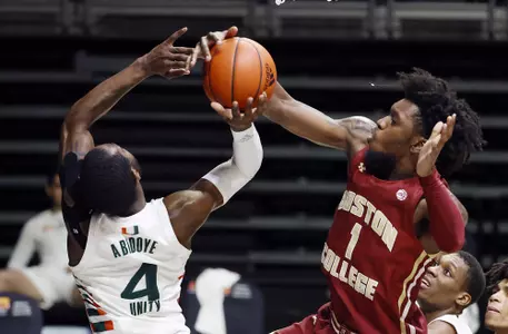 CJ Felder blocked six shots at Miami