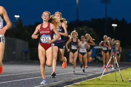 Lauren White runs the 5K at the NCAA East Prelims