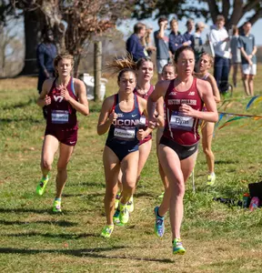 Sarah Flynn running in Women's 6K at Panorama Farms XC 23 Invite