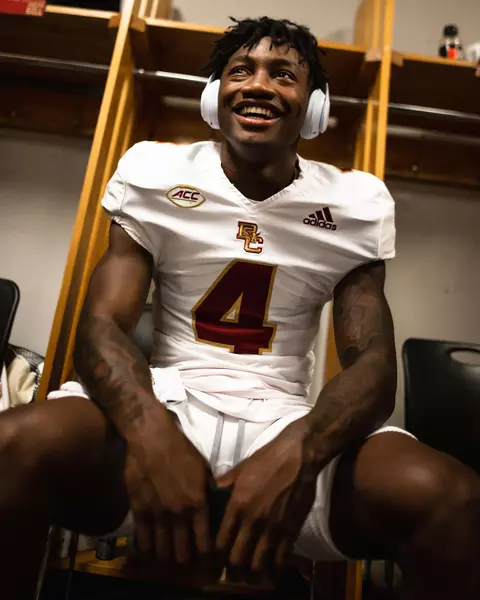 Zay Flowers pregame in the locker room at NC State.