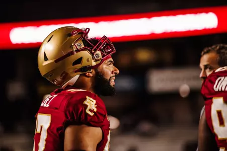 Marcus Valdez during warmups