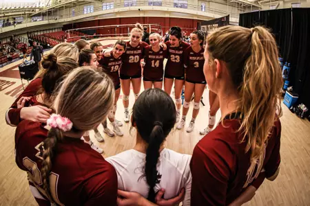 BC Volleyball huddles before match against Syracuse