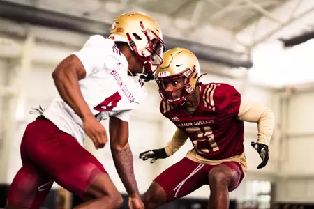 Zay Flowers and Josh DeBerry go one-on-one in WR-DB release drills.