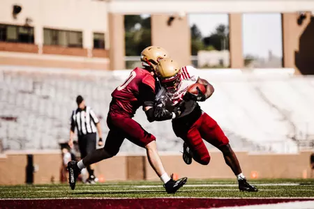 Alec Sinkfield carries the ball in BC's intrasquad scrimmage.