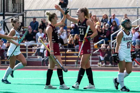 Martina Giacchino and Simone Hefting celebrate goal