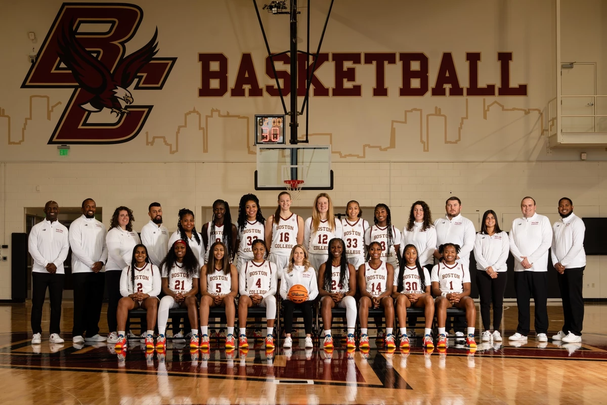 2023-24 Women's Basketball Team Photo