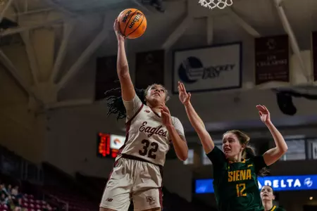 Teya Sidberry against Siena