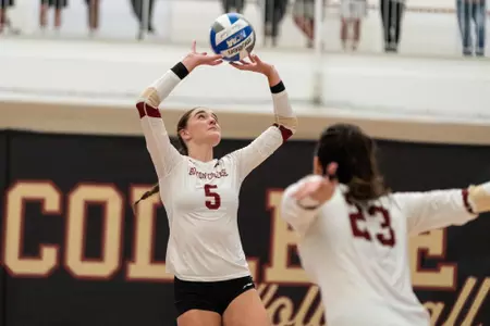 Sophia Lambros going up for a set