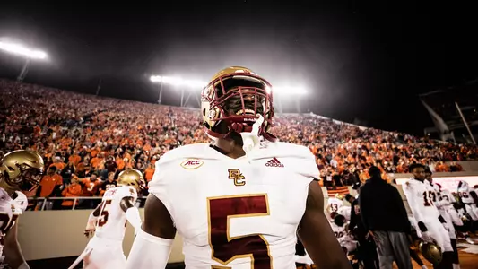 Kam Arnold on the sidelines at Virginia Tech.