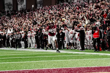 Kamari Morales running into the endzone