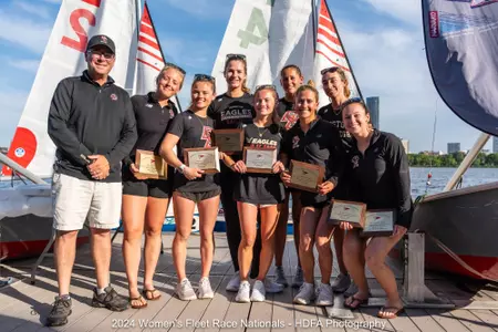 Women's Sailing celebrates 2nd place finish