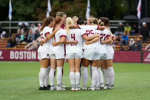 pregame huddle wsoc vs. Louisville